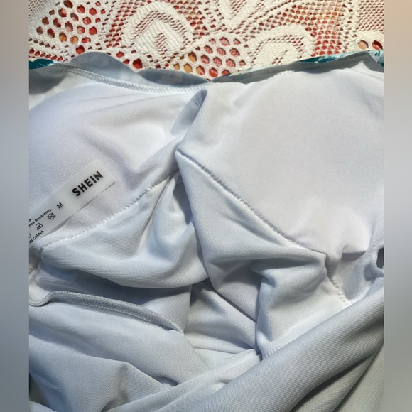 NEW SHEIN SWIMSUIT ONE PIECE - Picture 14 of 15